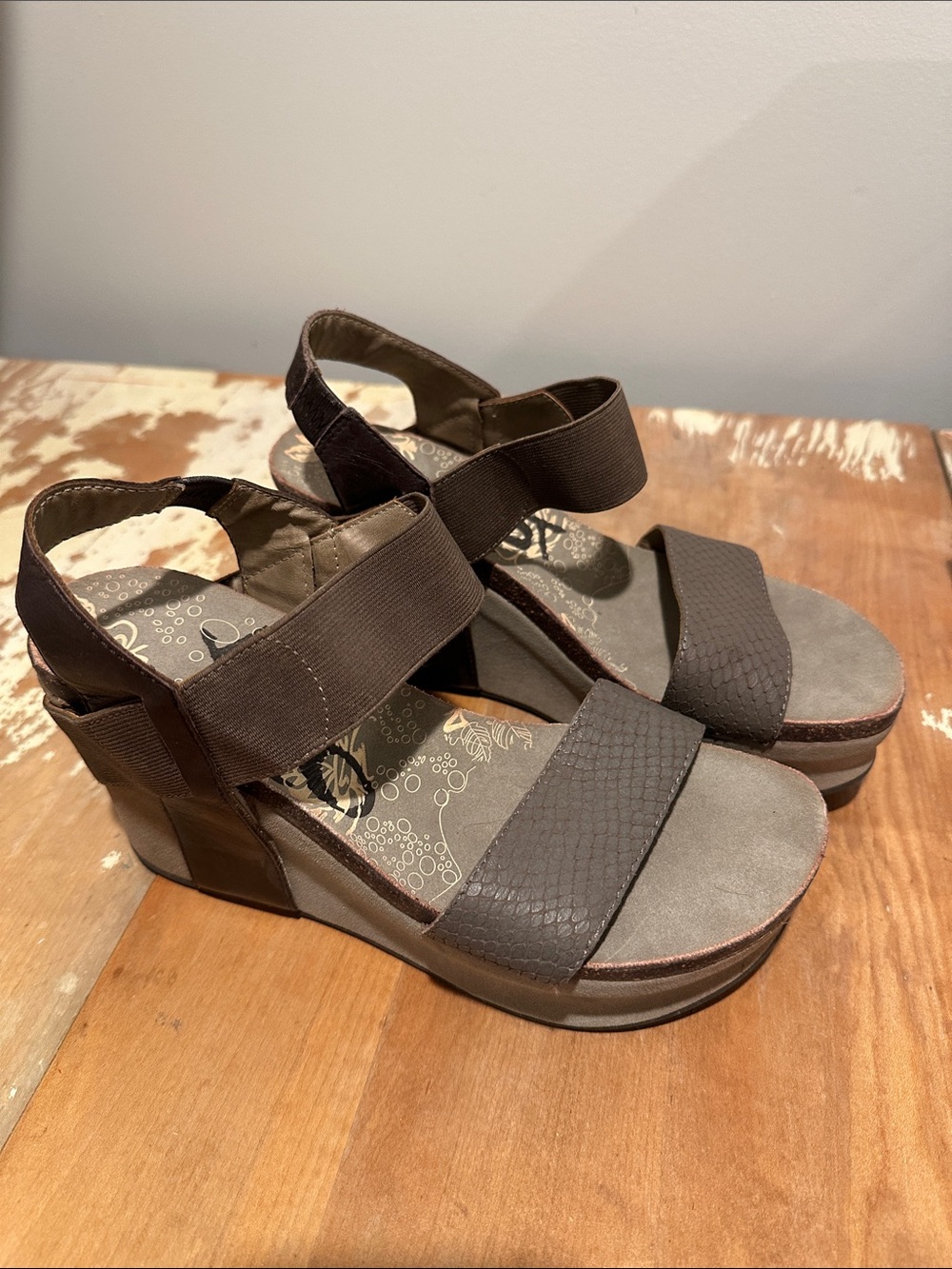 OTBT Brown Platform Wedge Sandals